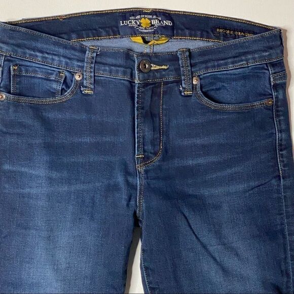 Lucky Brand | Brooke Straight Leg High Rise Jeans - Picture 2 of 8